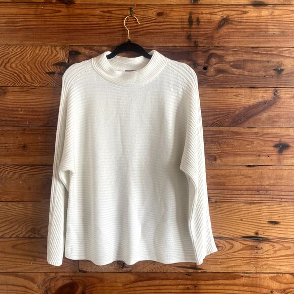 Ribbed Mock Neck White Sweater size Large - Picture 1 of 6